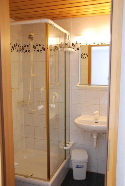 Hotel-Restaurant Zum Goldenen Hahnen Markgröningen Pokój zdjęcie